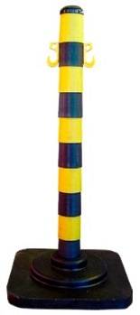 Columna Plastica Demarcatoria 80 Cm C/Base De Goma Y Ganchos P/Cadena V-26