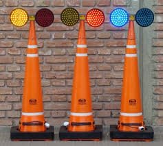 Cono Baliza 1Mt 2 Opticas 61 Led C/Cargador 220V - Cbr-2Op