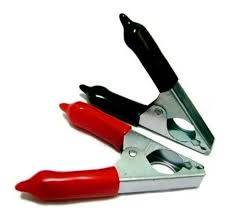 Pinza Cocodrilo C/Clip Negro 25Amp Aisl.